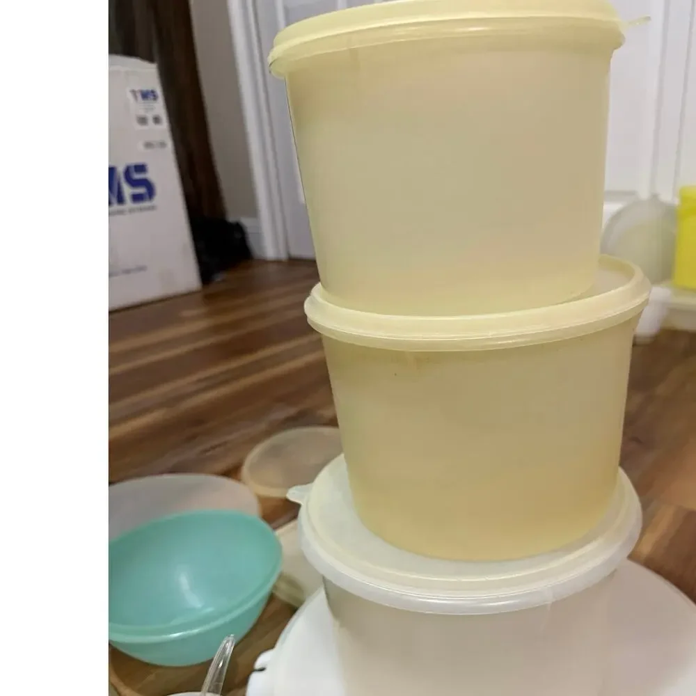 Tupperware Lot 2. Consists of 23 pieces large and small, mostly vintage. Clean.